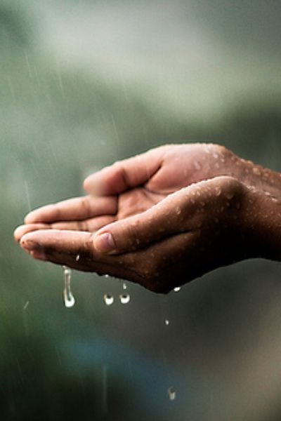 El agua de lluvia se puede beber pero se contamina